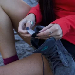 PelliTec Blister Prevention Pads - 10 Pack 9 PelliTec Blister Prevention Pads - 10 Pack -GearTrail Sales Shop Pellitec being applied